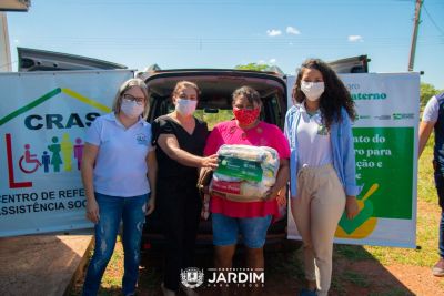 Sindicato Rural de Jardim em parceria com a Prefeitura de Jardim doa 100 cestas básicas na área rural